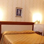 ジェニオ ホテル 4*