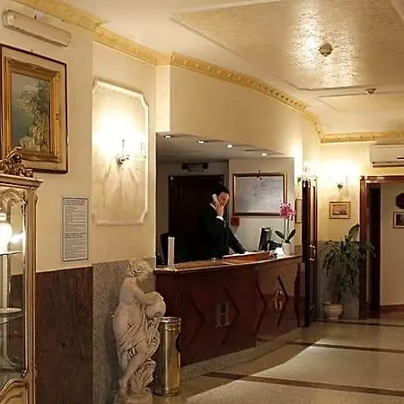 Genio Hotel 4*