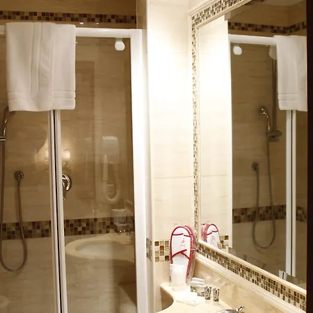 Genio Otel 4*